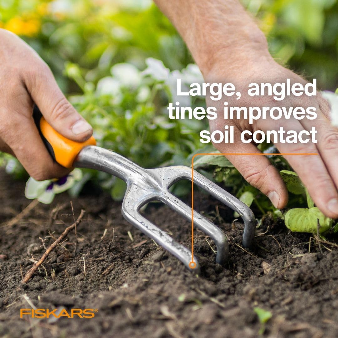 Fiskars Ergo Garden Trowel for Digging and Planting, Heavy Duty Gardening Hand Tool with Hanging Hole
